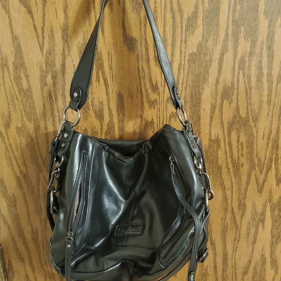 unknown Handbags - Black Pleather Crossbody Bag